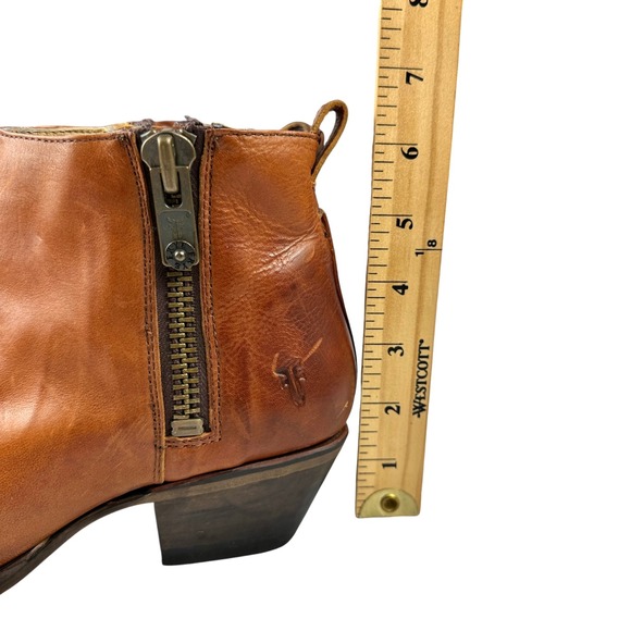 Frye Sacha Moto Shortie Booties Women's 8.5 Cognac Brown Leather Zip Ankle - Picture 14 of 16